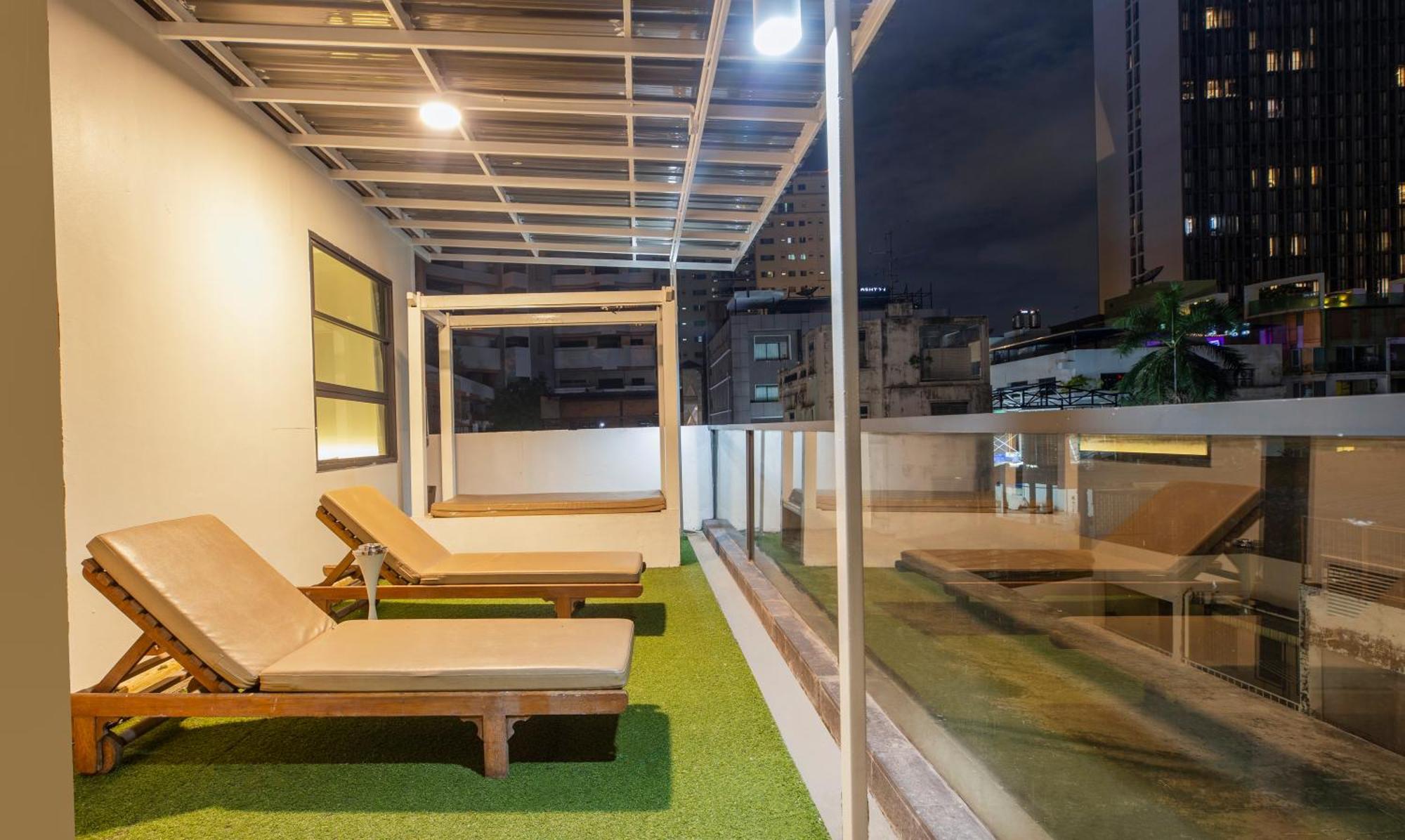 Nimit Boutique Hotel Bangkok Exterior photo