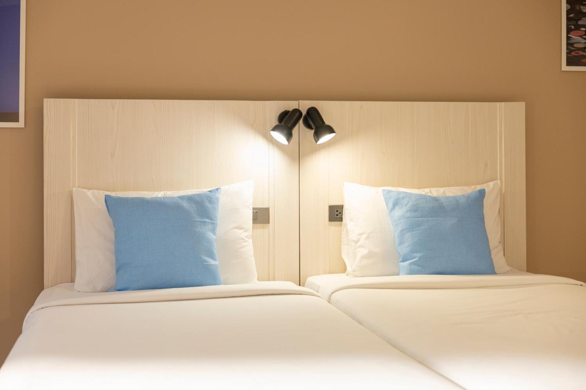Nimit Boutique Hotel Bangkok Exterior photo