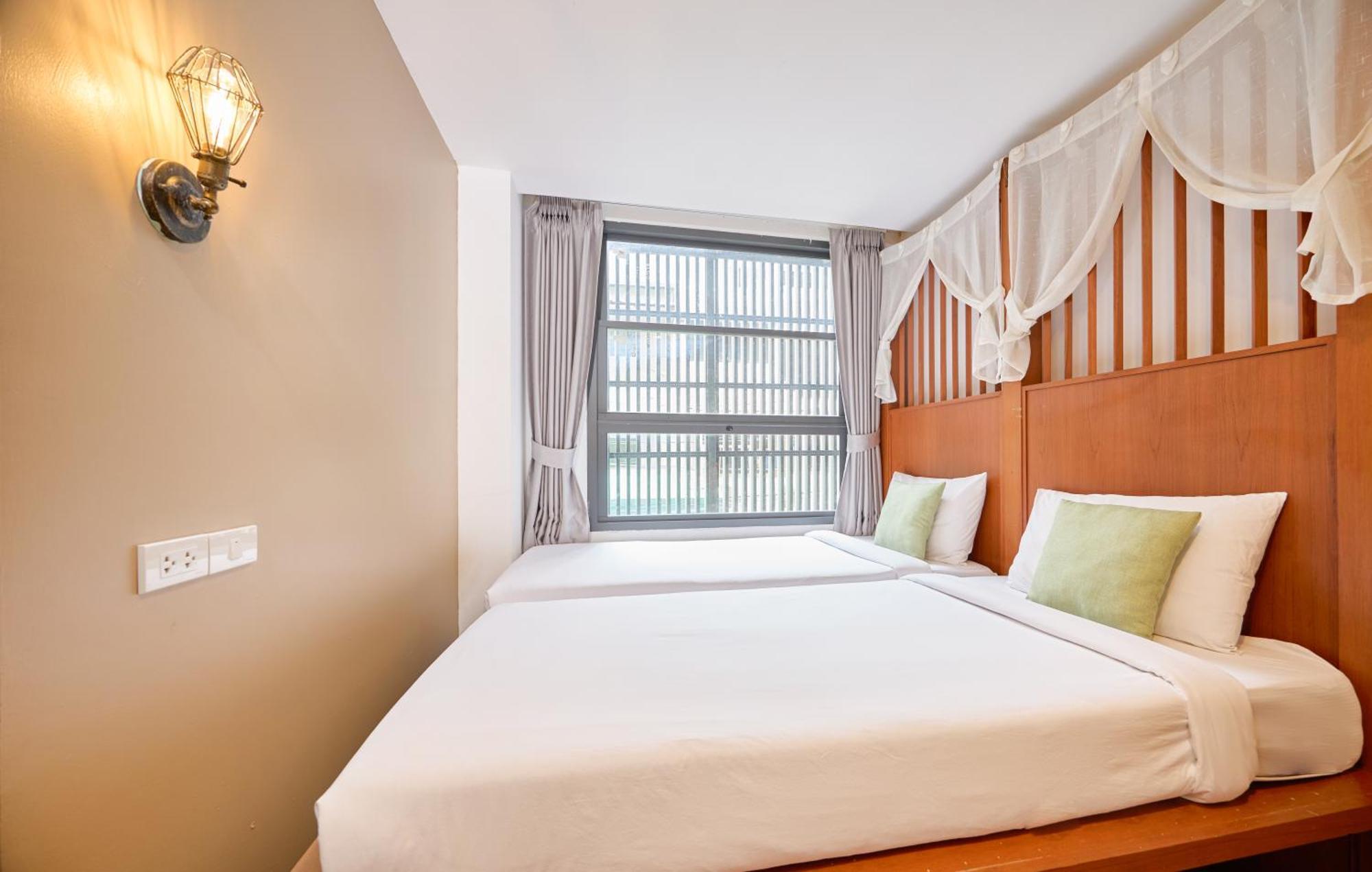 Nimit Boutique Hotel Bangkok Exterior photo